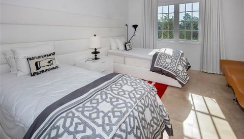 7938 Fisher Island Dr