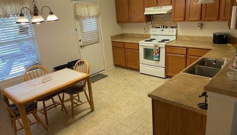 10758 Rivera Cove