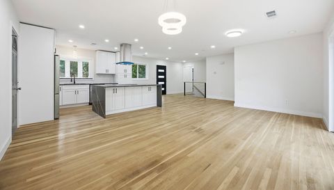 42 W Belle Isle Rd NE