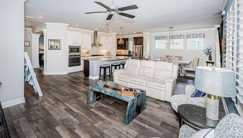 2554 CLAYMORE STREET