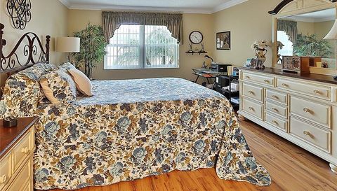 865 MACLAREN DRIVE N