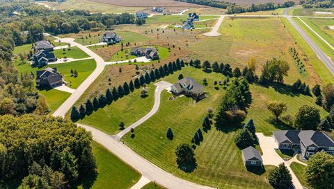 2728 Headland Court SW