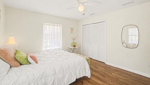 6611 Crooked Creek