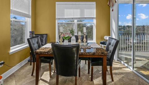 4480 Deerwood Lake