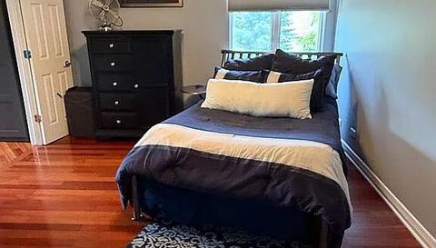 6N274 W Ridgewood Ln