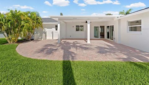 819 JACARANDA