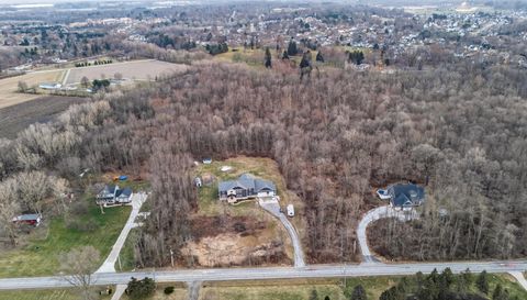 2252 Applegrove St NE