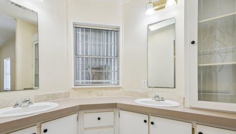 2029 Bayou Drive South