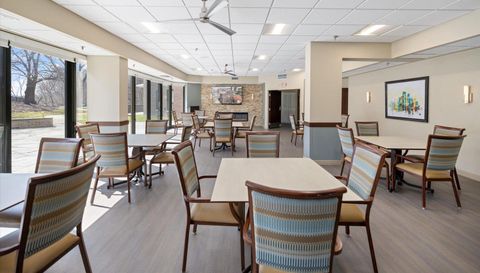 6615 Lake Shore Drive S