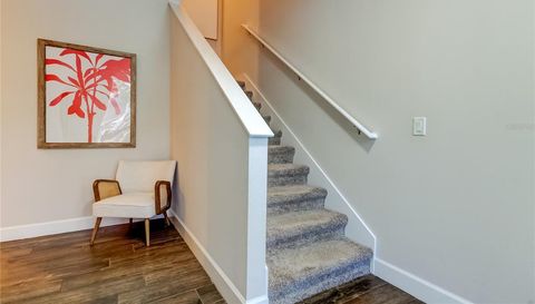 204 N MANHATTAN AVENUE