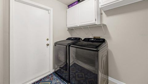 3006 SPRAWLING OAKS PLACE