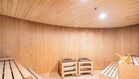 300 Biscayne Blvd Way