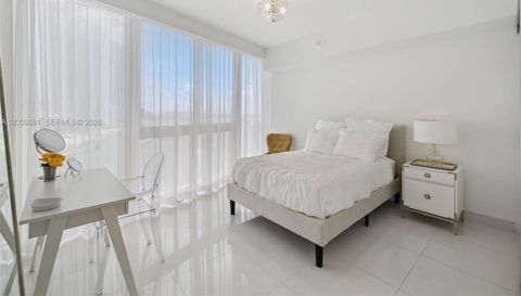 465 Brickell Ave