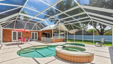 27 WINDING CREEK WAY