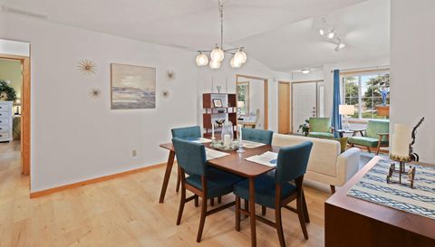 9949 Tamarack Cove