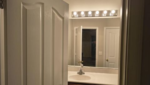 10518 Hill Point Ct