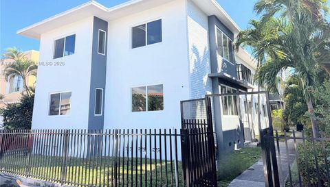 7325 Byron Ave