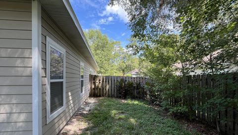 1937 SW 66th Dr