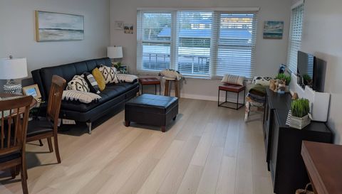 3806 Gulf Of Mexico Dr