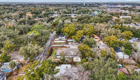 1102 E River Cove St