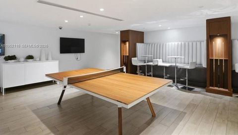 330 Sunny Isles Blvd