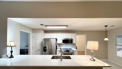 146 Pinebrook Dr