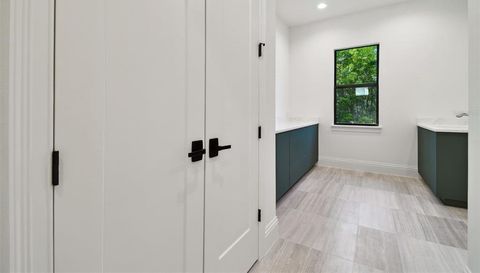 17720 ROYAL EAGLE LANE