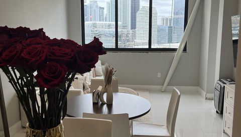 540 Brickell Key Dr