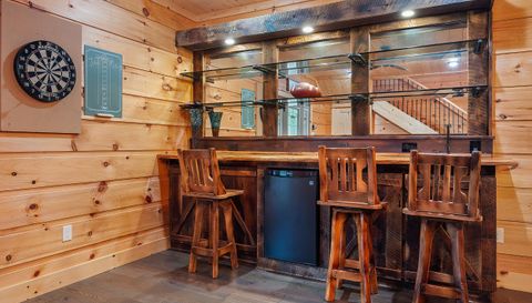 910 English Mountain Rd