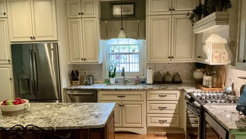 3294 Fox Hunt Trail NW