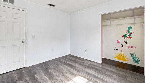38407 Lowell Harris Wy
