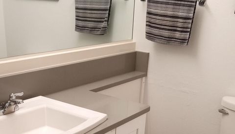 1719 NW 23rd Ave #4a