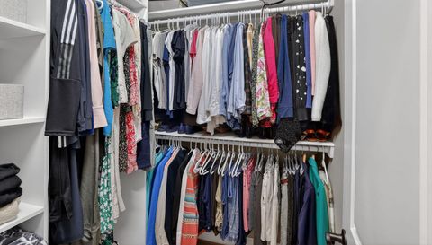 1625 River Bluffs Dr