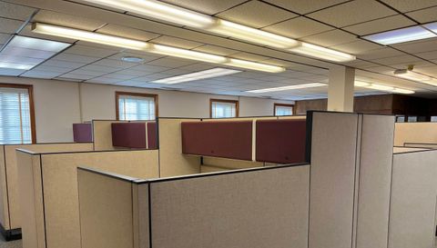 1028 W South Grand Avenue