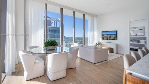 2655 Bayshore Dr