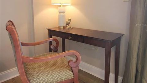 215 W COLLEGE AVENUE