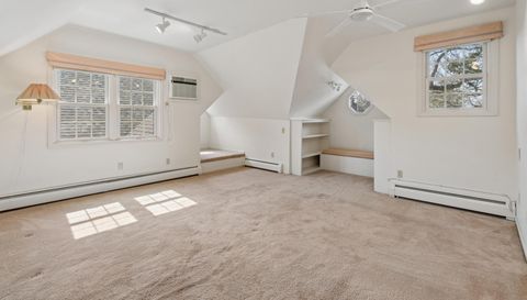 49 Sheridan Avenue S