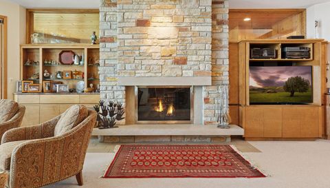 28235 Boulder Circle