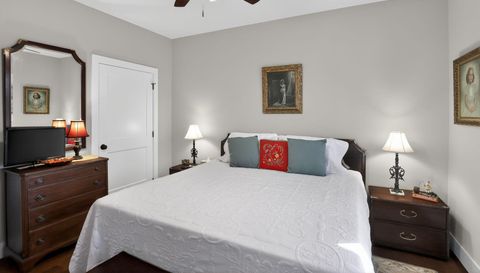 3757 Laurel Park Hwy Hendersonville