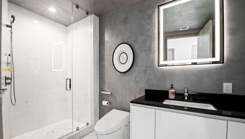 18555 Collins Ave Apt 2405