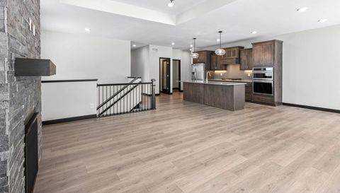 7440 Glengarry Place