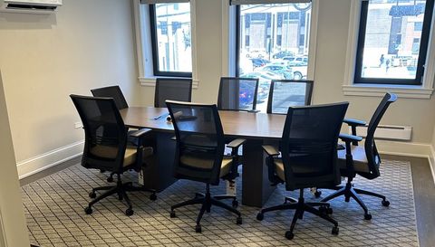 154 W Superior Street