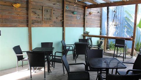 17 Calle Carlos Lebrun