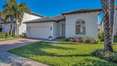 10481 ROYAL CYPRESS WAY