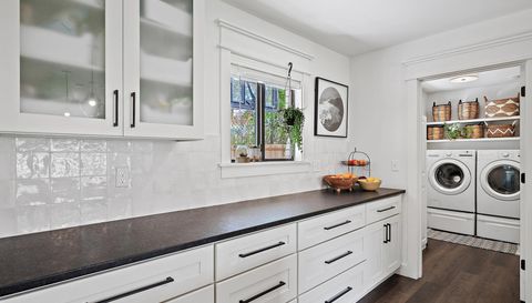 89 Country Club Dr W