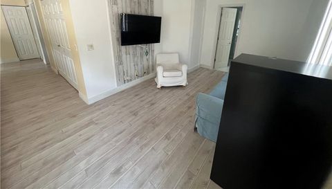 6501 Sandpiper Drive