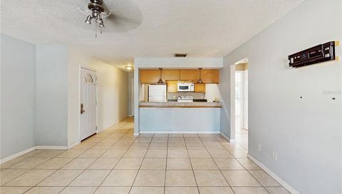 117 N MERCURY AVENUE