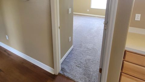 3145 Twisted Oak Loop