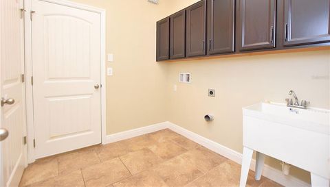 1977 WIND MEADOWS DRIVE