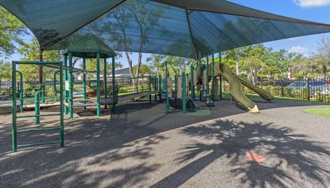 11732 Casa Lago Ln
